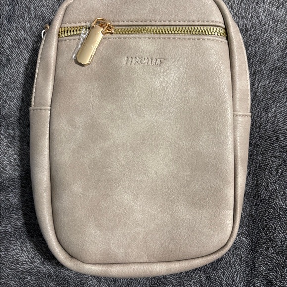 Handbags - Cream Crossbody Bag